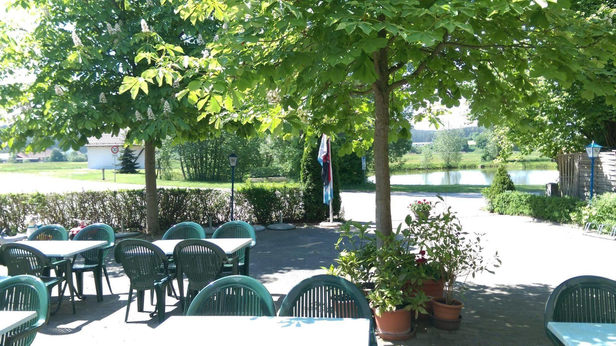 Gasthaus Pension Rezatgrund Windsbach Eksteriør billede